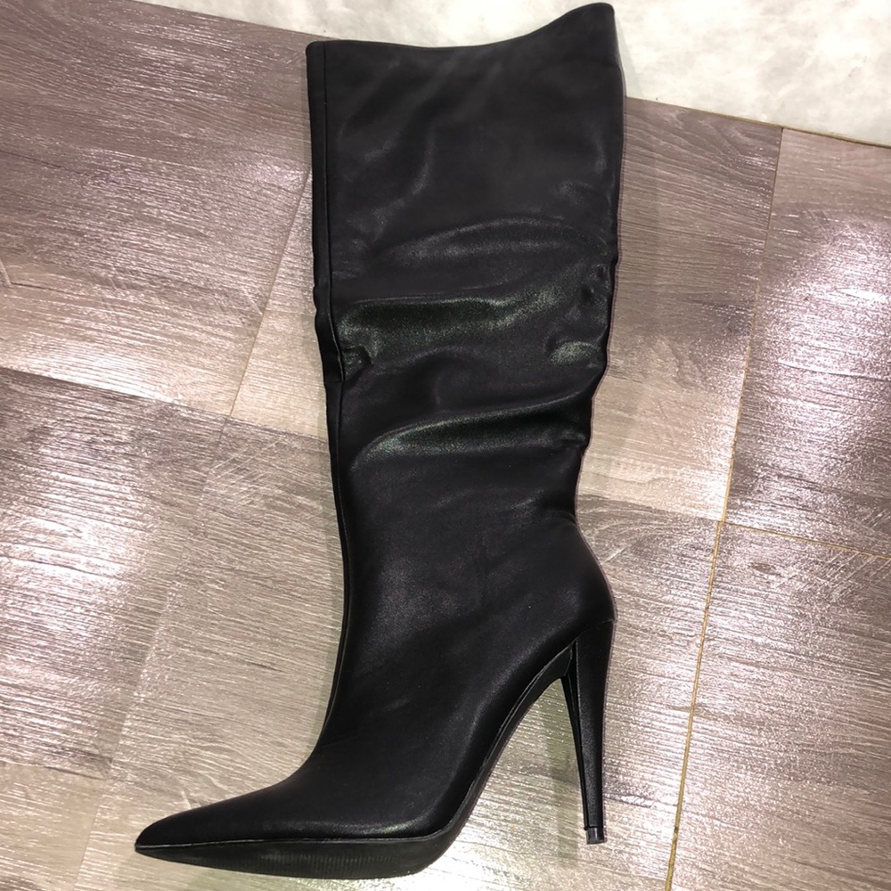 Shoe Dazzle Black Heeled Boots